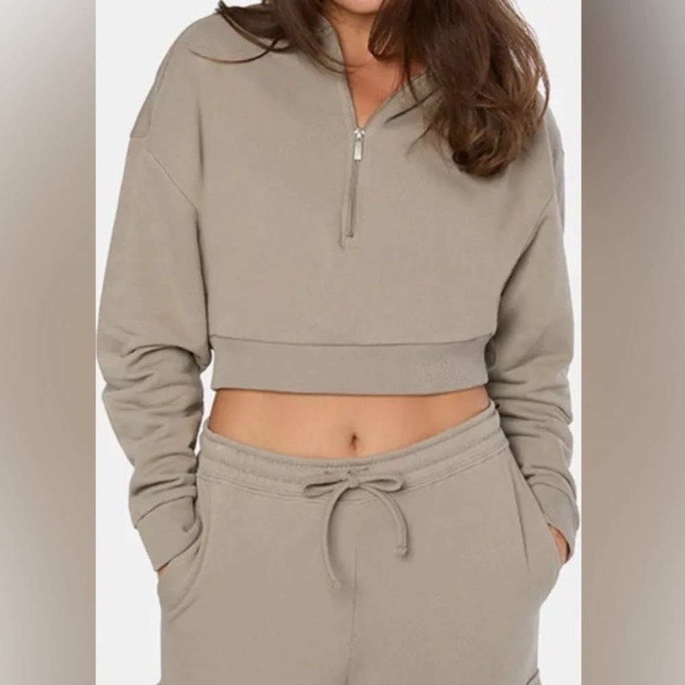 NWT WeWoreWhat Cropped Hoodie size XS